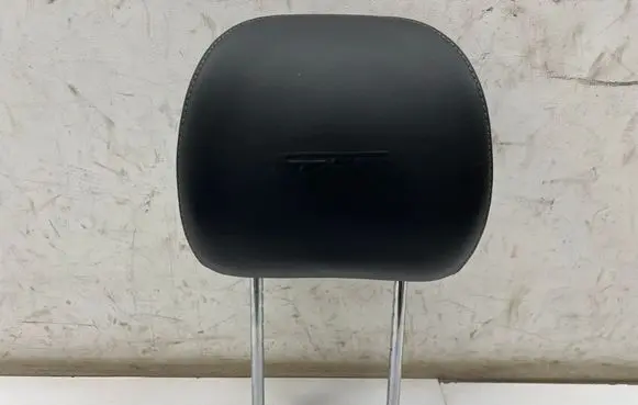 KIA Stinger Front seat headrest 