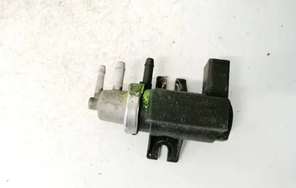 Volkswagen Golf IV Turbo solenoid valve 1j0906627b 7.22903.45