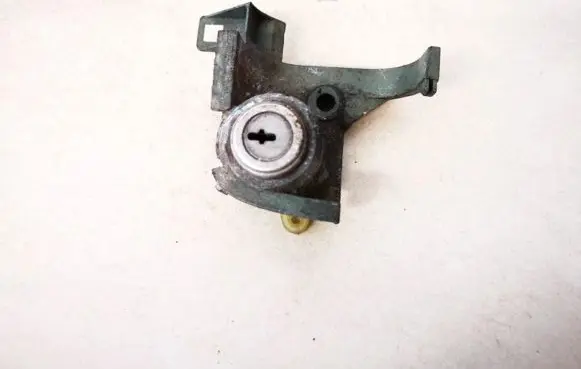 Peugeot 406 Front door lock (next to the handle) 
