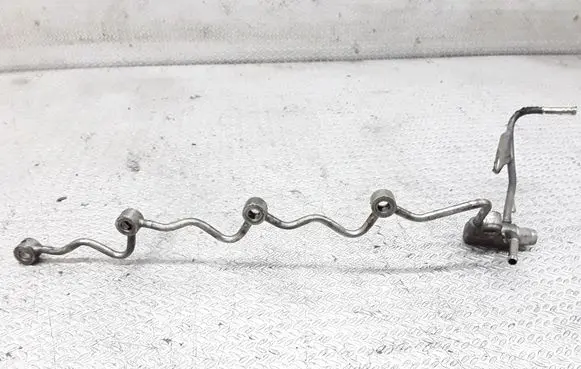 Toyota Avensis T250 Fuel return line/hose 