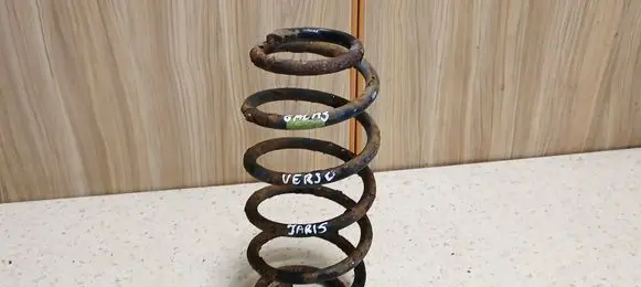 Toyota Yaris Verso Rear coil spring