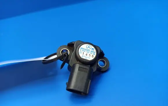 Mercedes-Benz C W203 Air pressure sensor A0041533328
