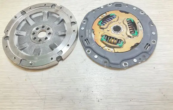Toyota Corolla E210 E21 Clutch set kit 9E172972