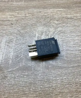 Volkswagen Sharan Other relay 95VW10K705EA 7M0951253C 033201102