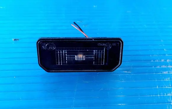 Tesla Model 3 Number plate light 107740800E