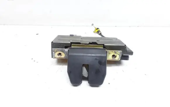 Volvo XC90 Tailgate/trunk/boot lock/catch/latch 30753071