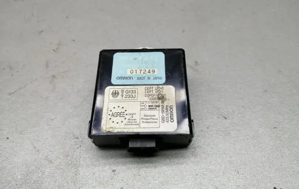 Mitsubishi Galant Door central lock control unit/module MR438842