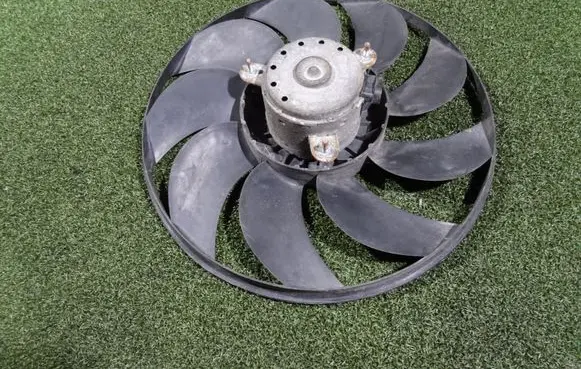 Renault Master II Electric radiator cooling fan 989846B 873567Z