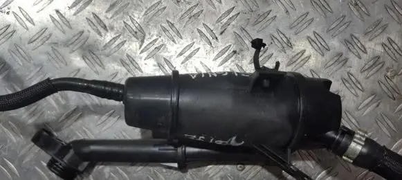 Opel Insignia A Oil breather separator 55575980 565581915