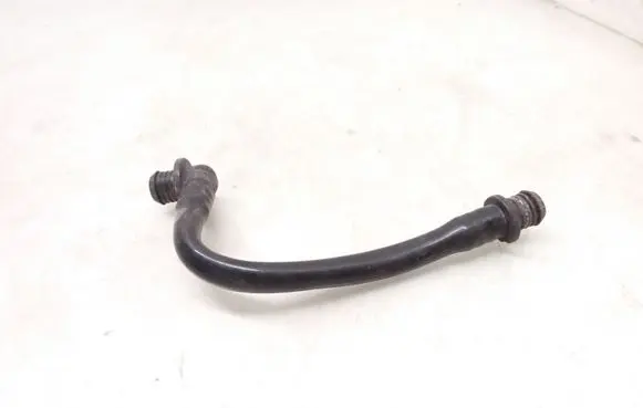Volkswagen PASSAT B5 Vacuum line/pipe/hose 321611813D