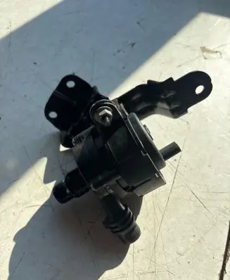 Citroen C5 Aircross II Water pump 9833196380