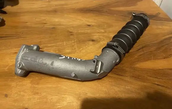 Honda CR-V Air intake hose/pipe R19042903 Y19052301