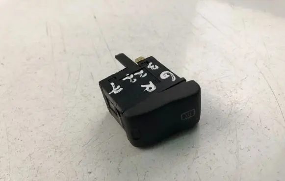 Volkswagen Polo III 6N 6N2 6NF Electric window control switch 6N1959621