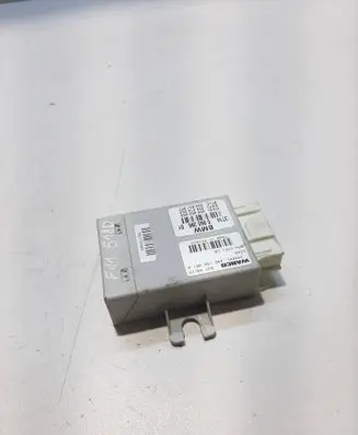 BMW 5 F10 F11 Air suspension control unit module (rear) 6860386