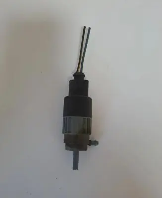 Ford Mondeo MK IV Windscreen/windshield washer pump 6M2113K082AB