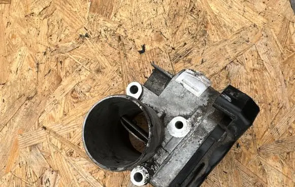 Nissan X-Trail T31 Throttle valve 8200987453F