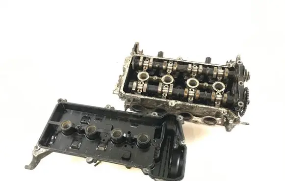Toyota Prius (XW20) Engine head 