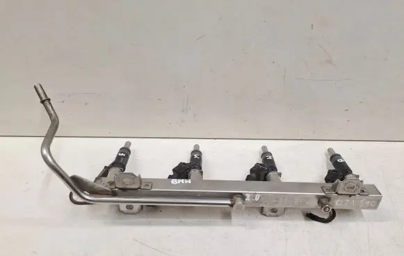 BMW 3 E90 E91 Fuel injectors set 7530420 7526892 7506158