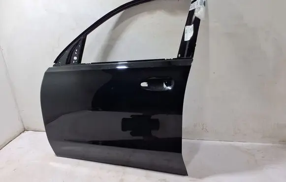 Mercedes-Benz GLE W167 Front door A1677200500