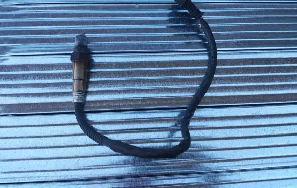 BMW 5 F10 F11 Lambda probe sensor 7596908 0258027015