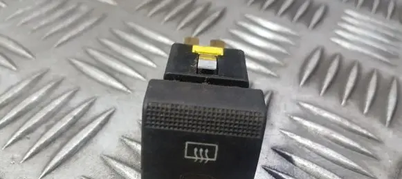 Opel Vectra B Windscreen/window heater switch 590089 590.089