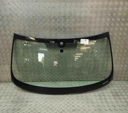 Nissan 370Z Front windscreen/windshield window G27001EL1A