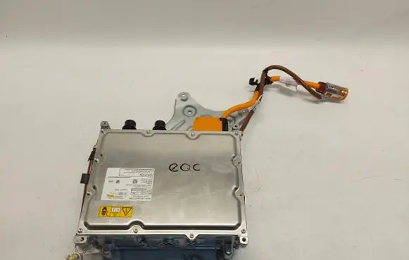 Mercedes-Benz EQC Battery control module A0009006520JLK01