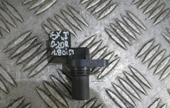 Mitsubishi ASX Camshaft speed sensor J5T30771