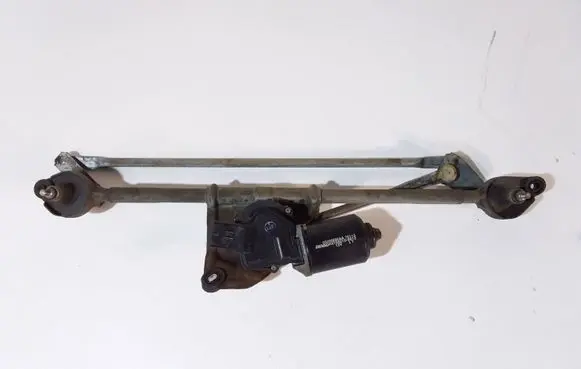 Chrysler PT Cruiser Front wiper linkage and motor 05288695