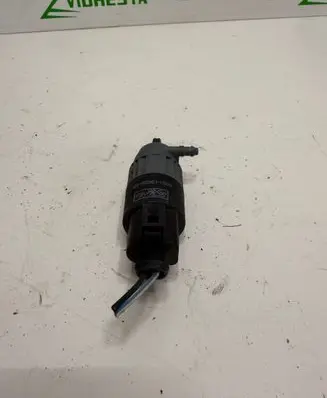 Jaguar XF X250 Windscreen/windshield washer pump 6M2113K082AB