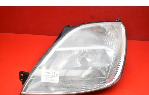 Ford Fiesta Headlight/headlamp