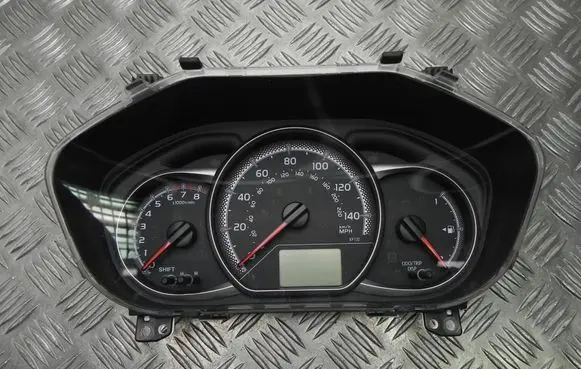 Toyota Yaris Speedometer (instrument cluster) 838000U191 B1012