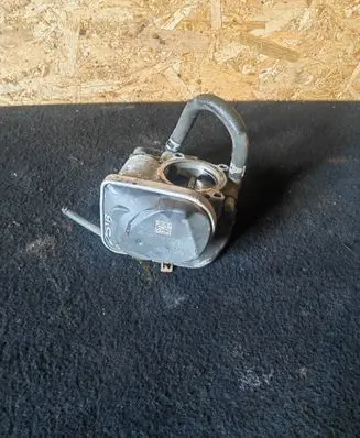 Opel Zafira B Throttle valve 55560398