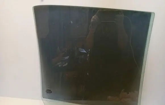 Honda CR-V Rear door window glass 43R007951