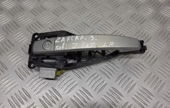 Opel Zafira B Front door exterior handle 13111348