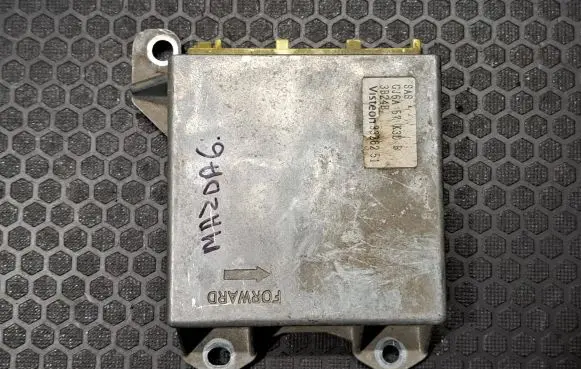 Mazda 6 Airbag control unit/module GJ6A57K30B