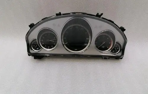 Mercedes-Benz E C207 W207 Speedometer (instrument cluster) A2129004313