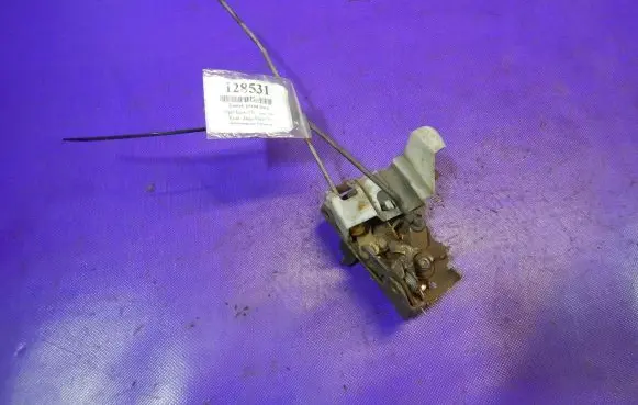 Opel Kadett E Front door lock