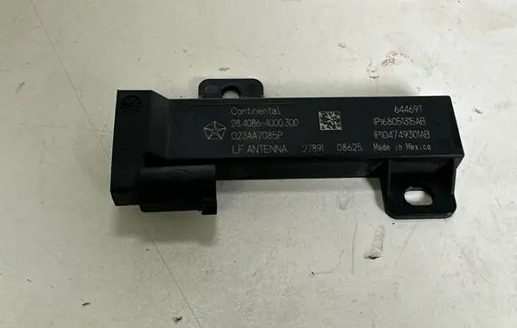 Dodge Durango III Aerial antenna amplifier 2840864000300