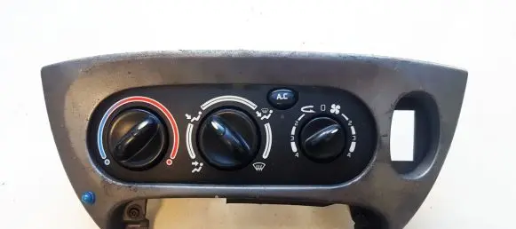 Renault Megane I Climate control unit 663391J 102043
