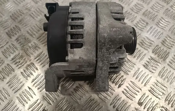 BMW 1 E81 E87 Generator/alternator 7802261
