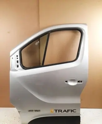 Renault Trafic III (X82) Front door