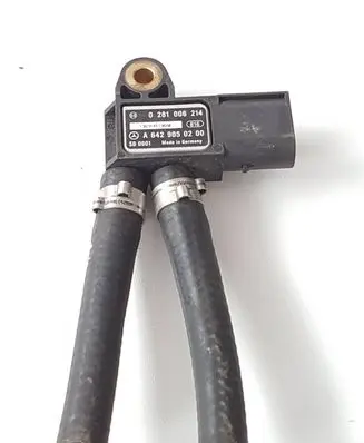 Mercedes-Benz A W176 Exhaust gas pressure sensor A6429050200 130314T1906E 0281006214