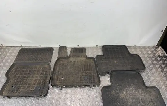 Alfa Romeo Stelvio Car floor mat set 