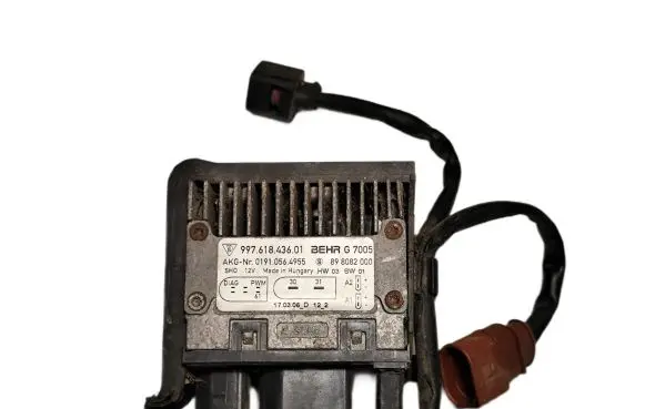 Porsche 911 997 Fan control module 99761843601 898082000 01910564955