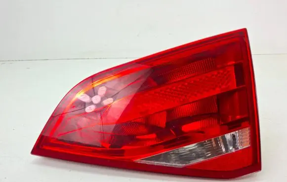 Audi A4 S4 B8 8K Tailgate rear/tail lights 8K5945094D
