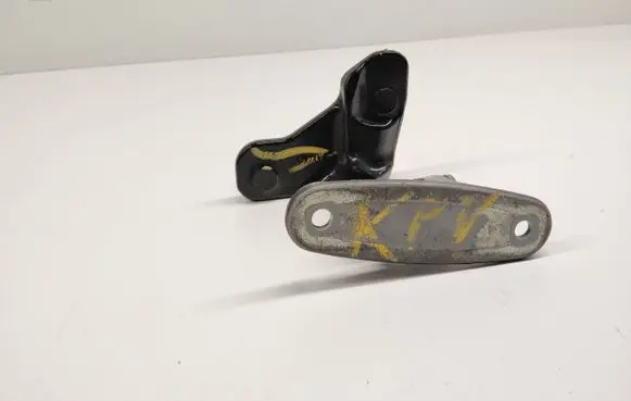 Mercedes-Benz GLK (X204) Front door upper hinge 