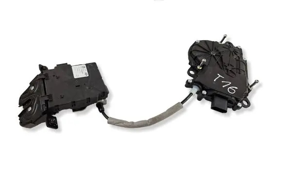 Jaguar F-Pace Tailgate lock latch CPLA442A66AF CPLA404C1AD