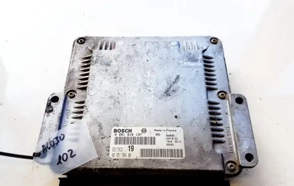 Citroen Xsara Picasso Engine control unit/module 0281010137 9635158480