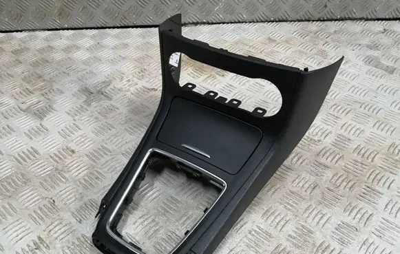 Mercedes-Benz B W246 W242 Ashtray (front) A2466803450 1221377 04082011